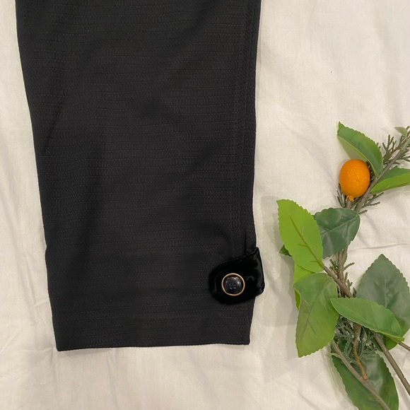 Dolce & Gabbana Capri Black Pants - Picture 3 of 5